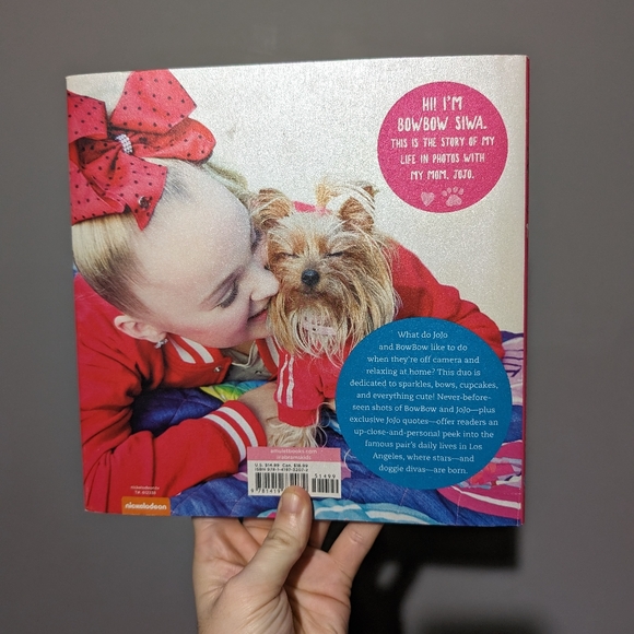 JoJo Siwa book and matching Bow Bow plush Yorkshire terrier - Picture 8 of 10